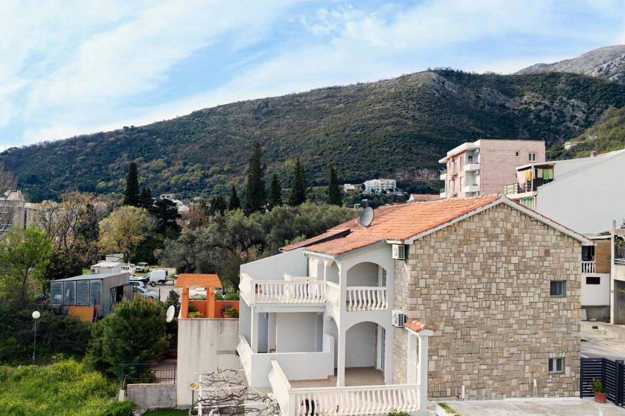 Family Residence Petrovac Extérieur photo