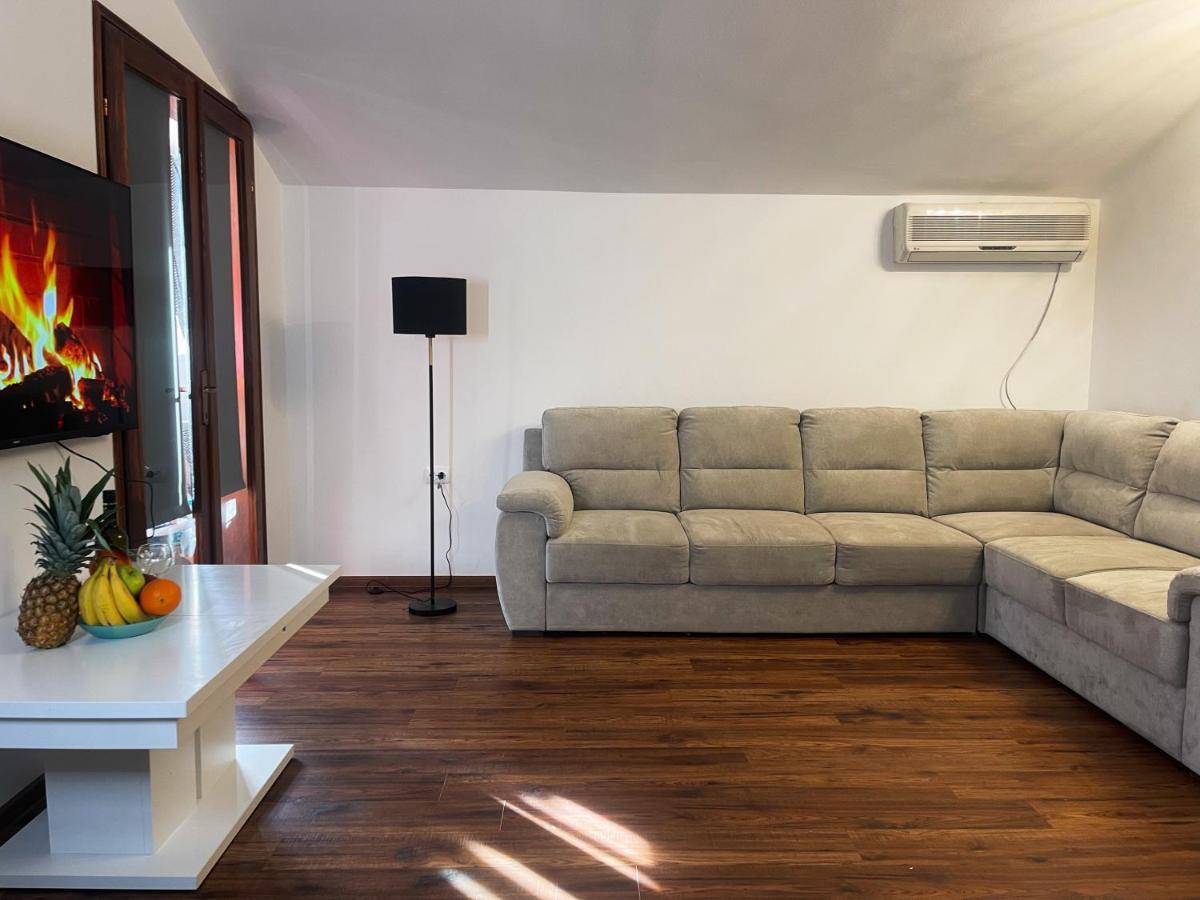 Family Residence Petrovac Extérieur photo